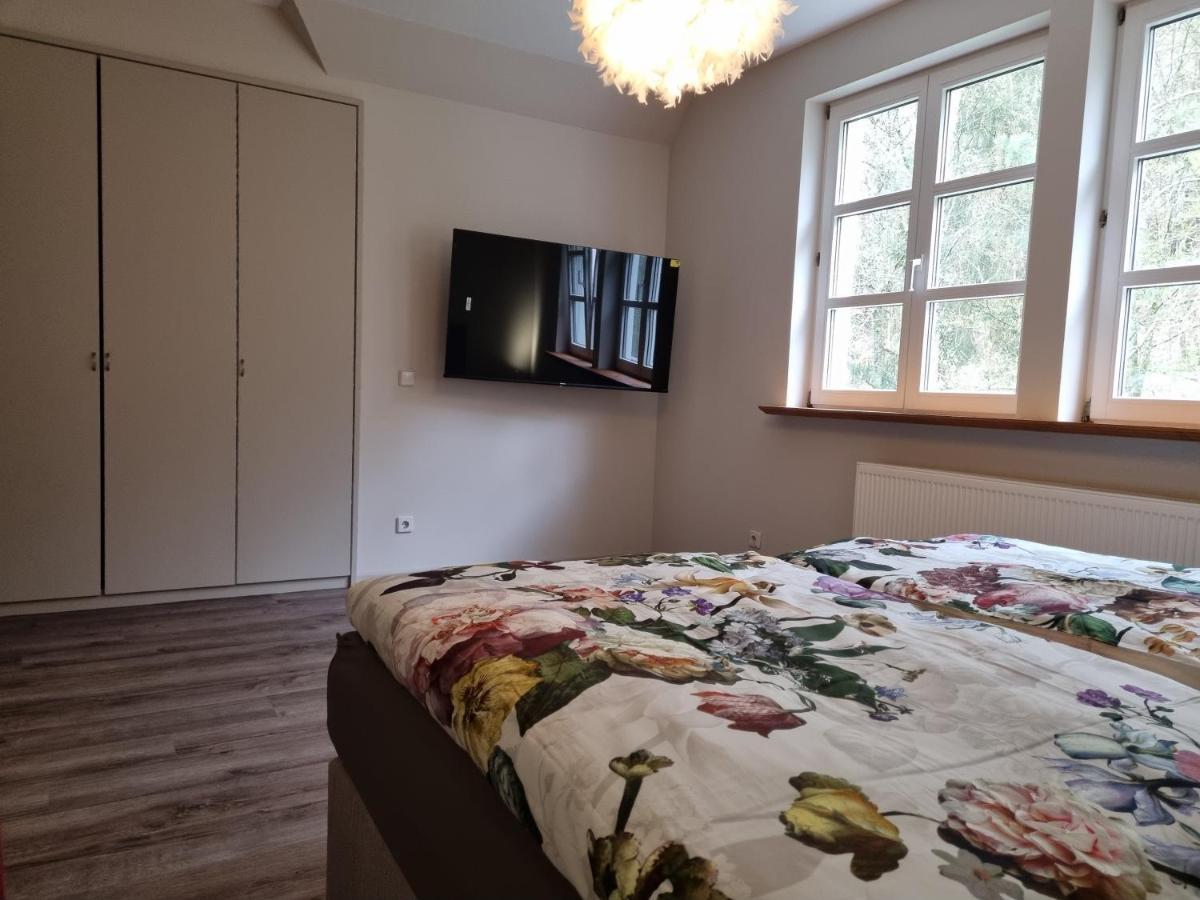 5 Sterne Bahnhoftraum, Appartement "Waldliebe" 133Qm, Grosse Terrasse 70Qm, Qr Code Scannen Fuer Virtuellen Rundgang, Premium Ausstattung Braunfels Exteriör bild